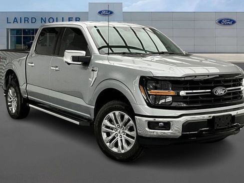 New 2025 Ford F150 XLT w/ Equipment Group 302A MID image 2