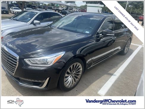 Used 2018 Genesis G90 3.3T Premium RWD image 1