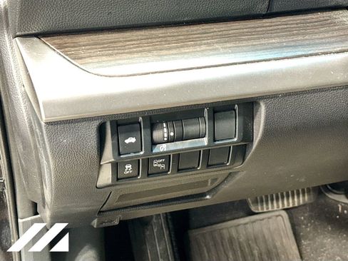 Used 2018 Subaru Legacy 2.5i Limited w/ Popular Package #2A AWD/4WD image 10