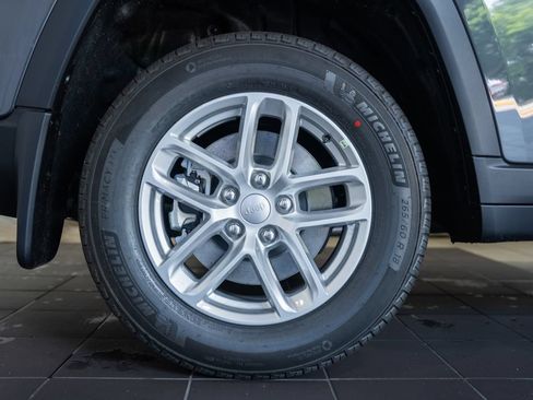 New 2026 Jeep Grand Cherokee L Laredo AWD/4WD image 20