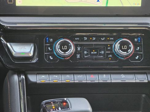 Certified 2023 GMC Sierra 1500 AT4 w/ Technology Package AWD/4WD image 40