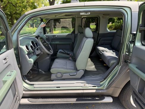 Used 2003 Honda Element EX image 16