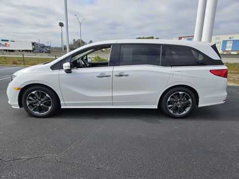 Used 2024 Honda Odyssey Elite image 4