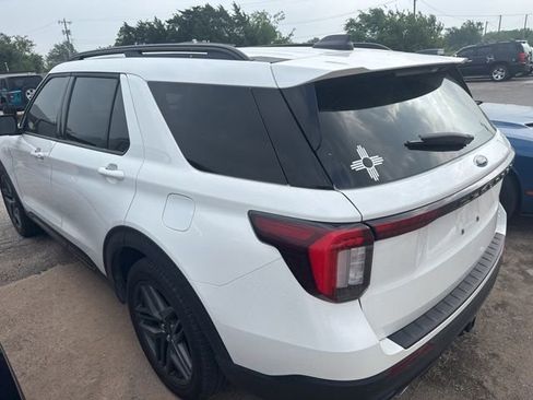Used 2025 Ford Explorer ST w/ Sun And Sound Package AWD/4WD image 6