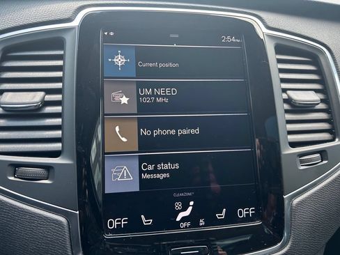 Certified 2022 Volvo XC90 T6 Momentum w/ Climate Package AWD/4WD image 19
