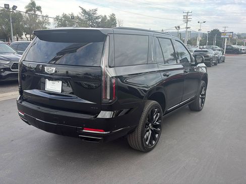 Used 2025 Cadillac Escalade Sport Platinum AWD/4WD image 4