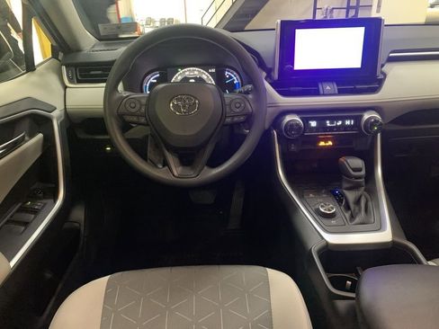 New 2025 Toyota RAV4 XLE image 15