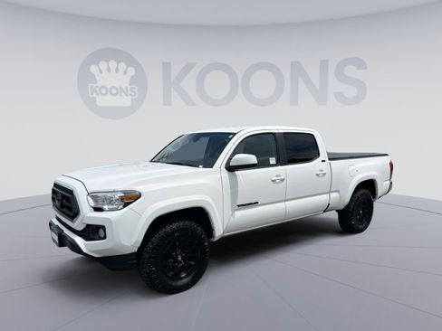 Used 2022 Toyota Tacoma SR5 AWD/4WD image 1