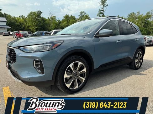 Used 2023 Ford Escape Platinum w/ Premium Technology Package AWD/4WD image 1