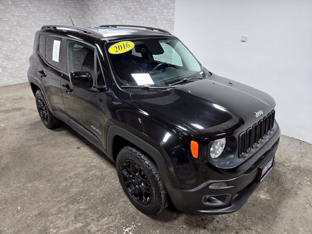 Used 2016 Jeep Renegade Latitude AWD/4WD image 59