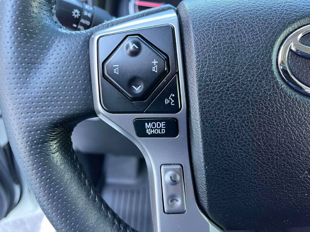 Used 2023 Toyota 4Runner Limited RWD image 30