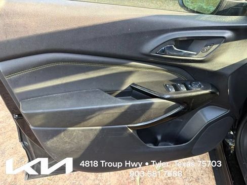 Used 2024 Chevrolet Trax LT FWD image 13