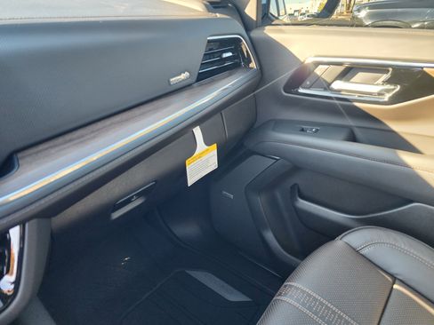 New 2026 Chevrolet Suburban High Country image 38