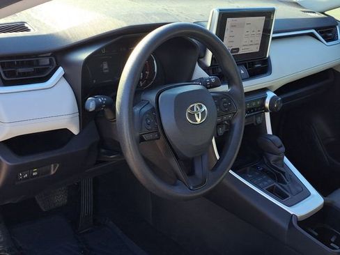 Used 2023 Toyota RAV4 XLE image 9