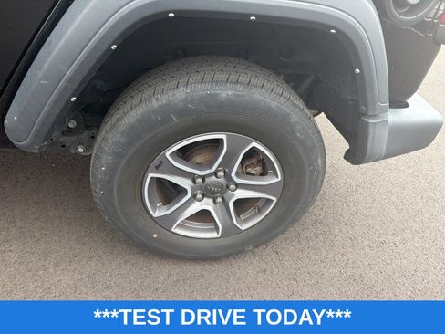 Used 2021 Jeep Wrangler Unlimited Sport AWD/4WD image 12