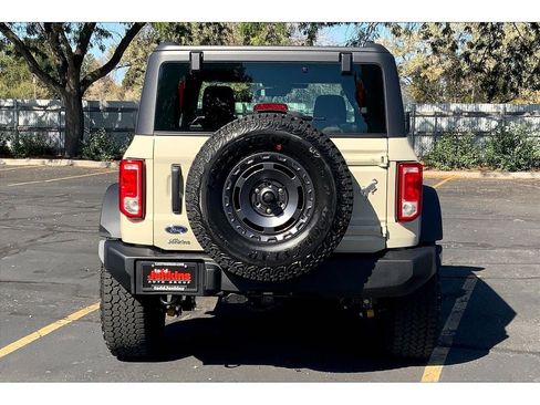 New 2025 Ford Bronco Base w/ Sasquatch Package image 4