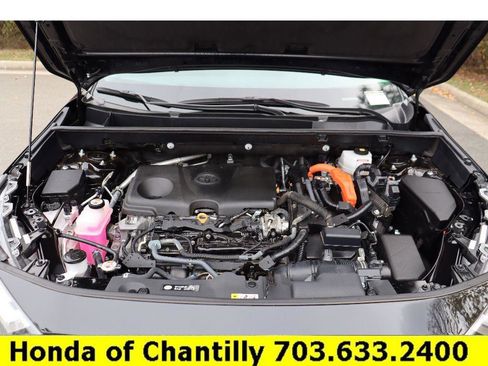 Used 2024 Toyota RAV4 Hybrid Woodland image 33