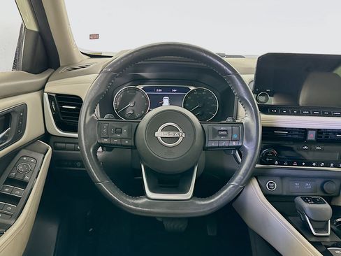 Used 2023 Nissan Rogue SL w/ SL Premium Package FWD image 18