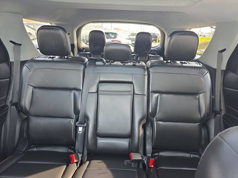 Certified 2023 Ford Explorer XLT w/ Equipment Group 202A AWD/4WD image 37