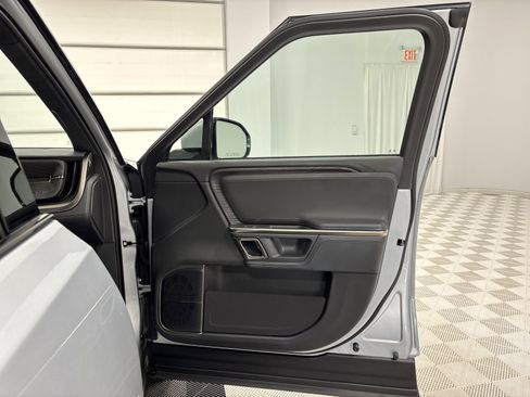 Used 2023 Rivian R1T Adventure AWD/4WD image 18