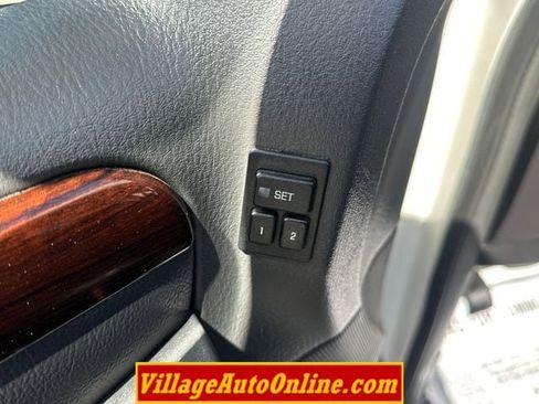 Used 2004 Ford Explorer Limited AWD/4WD image 16