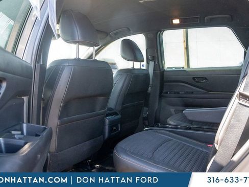 Used 2024 Nissan Pathfinder Rock Creek AWD/4WD image 19