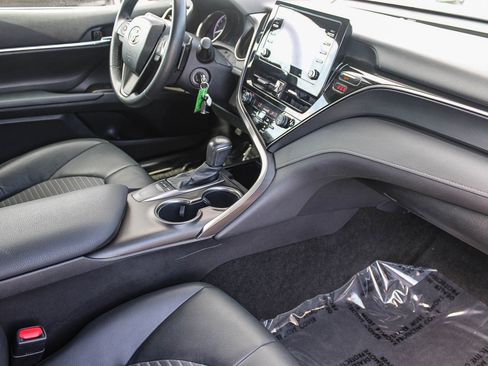 Certified 2024 Toyota Camry SE image 17
