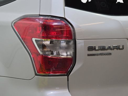 Used 2015 Subaru Forester 2.5i Premium w/ Popular Package #1 AWD/4WD image 32