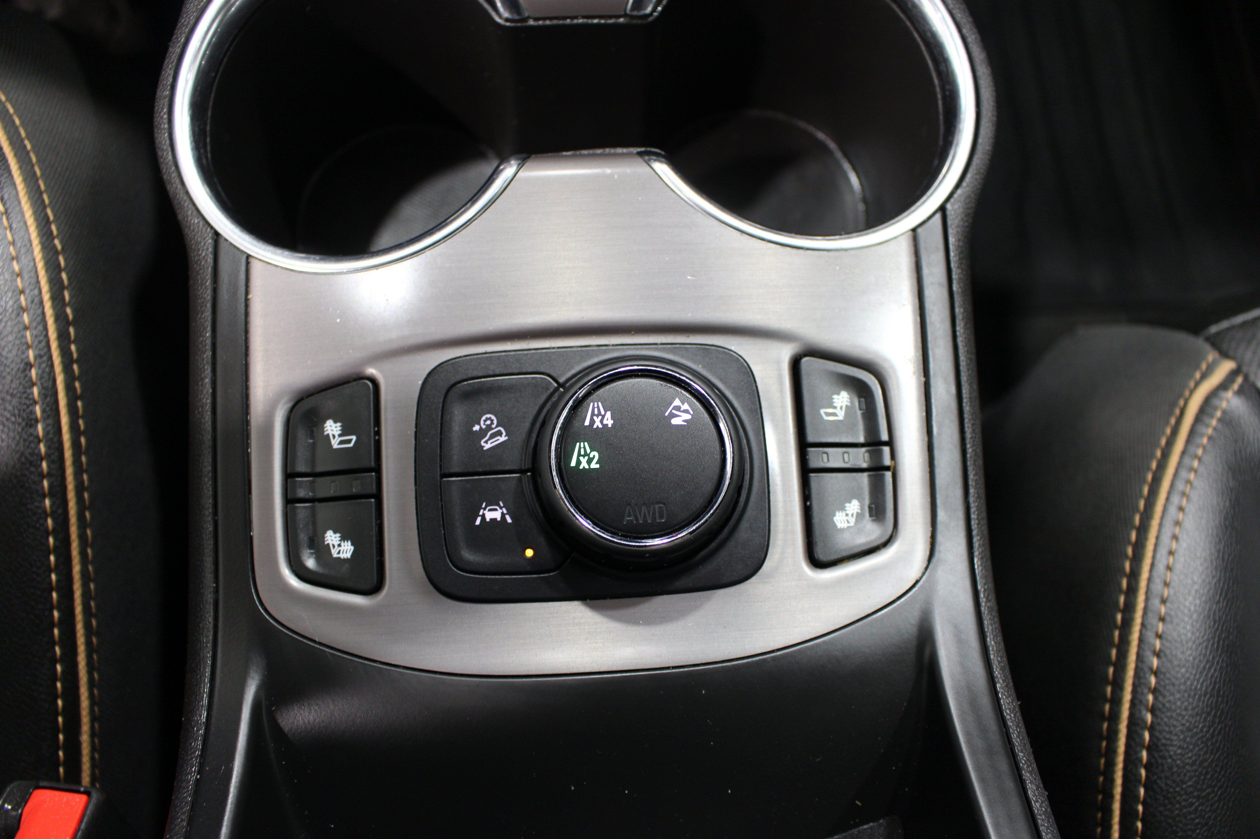 Used 2024 GMC Terrain AT4 AWD/4WD image 19