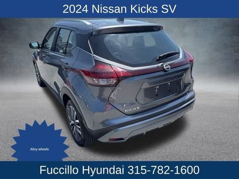 Used 2024 Nissan Kicks SV image 5