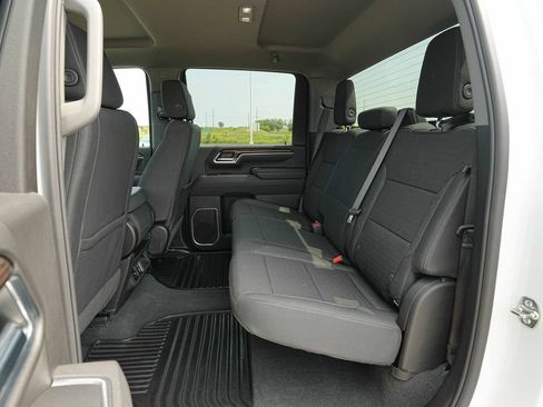 Used 2025 Chevrolet Silverado 2500 LT w/ Convenience Package AWD/4WD image 19