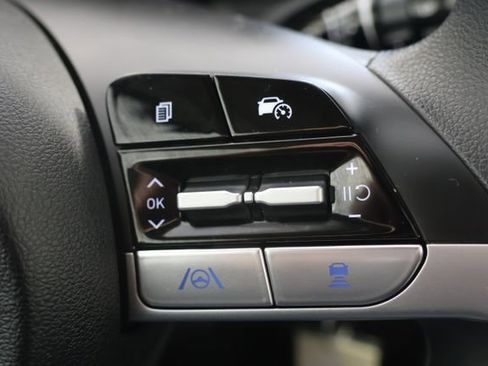 Used 2024 Hyundai Tucson SE AWD/4WD image 12