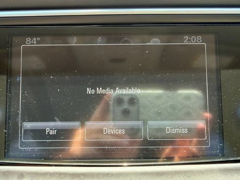 Used 2019 Buick Enclave Essence FWD image 39