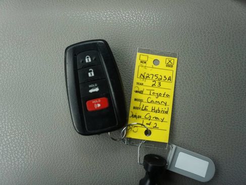 Used 2023 Toyota Camry LE FWD image 29