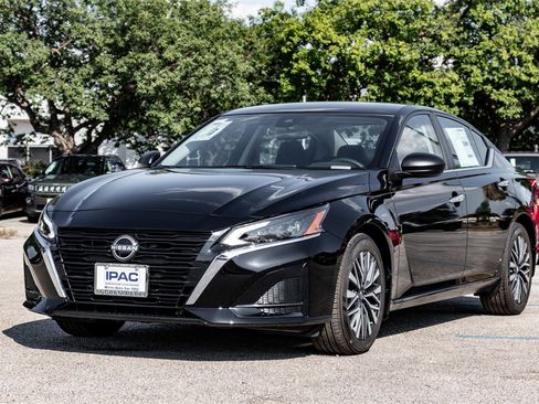 New 2024 Nissan Altima 2.5 SV image 6