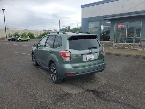 Used 2017 Subaru Forester 2.5i Limited AWD/4WD image 8