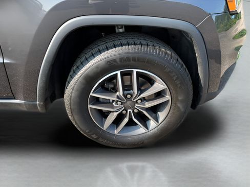 Used 2020 Jeep Grand Cherokee Limited AWD/4WD image 30