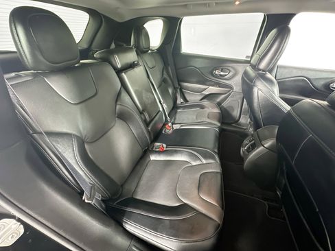 Used 2022 Jeep Cherokee Latitude Lux w/ Sun & Sound Group image 26