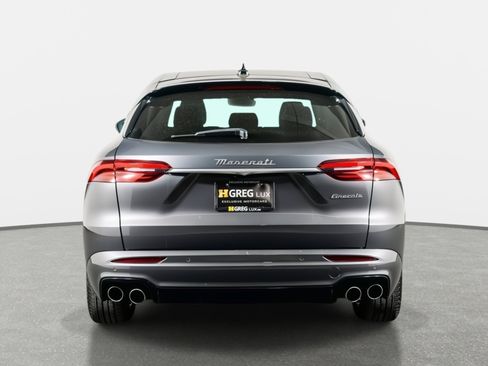 Used 2024 Maserati Grecale GT image 11