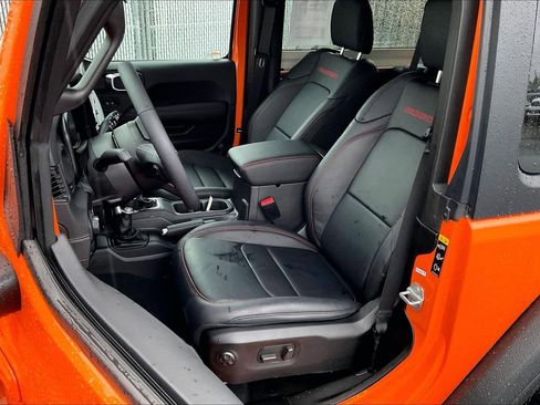 Certified 2025 Jeep Wrangler Rubicon w/ Safety Group image 22