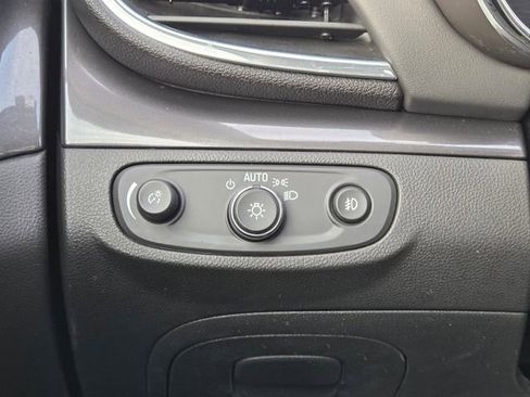Used 2019 Buick Encore Essence AWD/4WD image 26