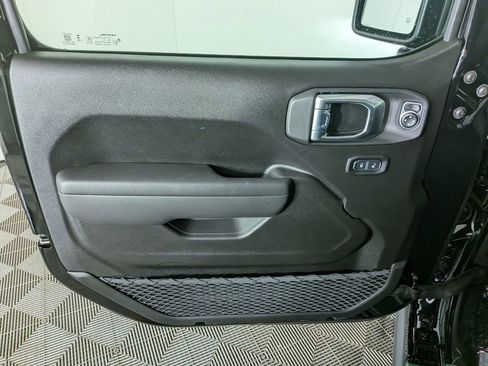 New 2026 Jeep Gladiator Willys image 13