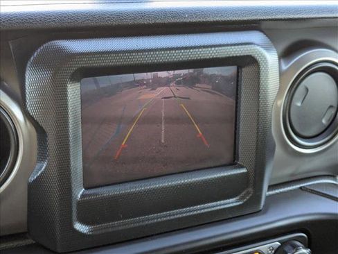 Used 2019 Jeep Wrangler Unlimited Sport S image 15