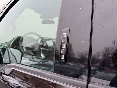 Used 2020 Ford F150 Lariat image 18