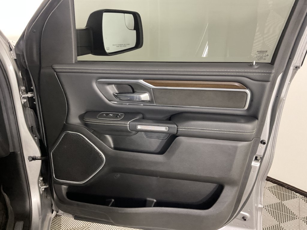 Used 2022 RAM 1500 Laramie AWD/4WD image 24