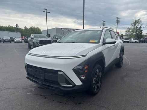Used 2024 Hyundai Kona SEL AWD/4WD image 5