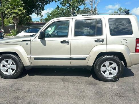 Used 2011 Jeep Liberty Sport w/ Popular Equipment Group AWD/4WD image 10