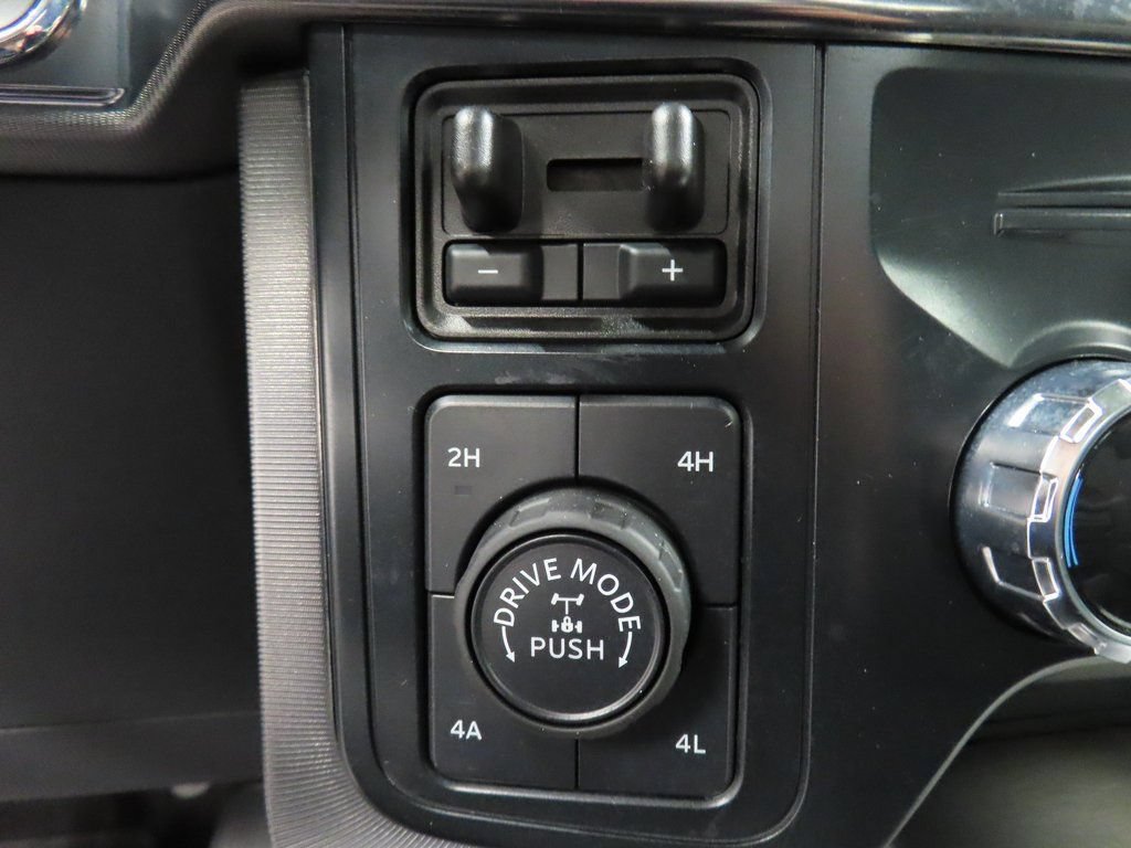 Used 2025 Ford F150 Platinum w/ FX4 Off-Road Package AWD/4WD image 50