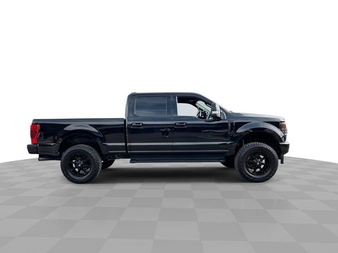 Used 2022 Ford F250 Lariat w/ Black Appearance Package image 2