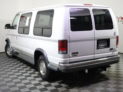 Used 2000 Ford E-150 and Econoline 150 RWD image 23